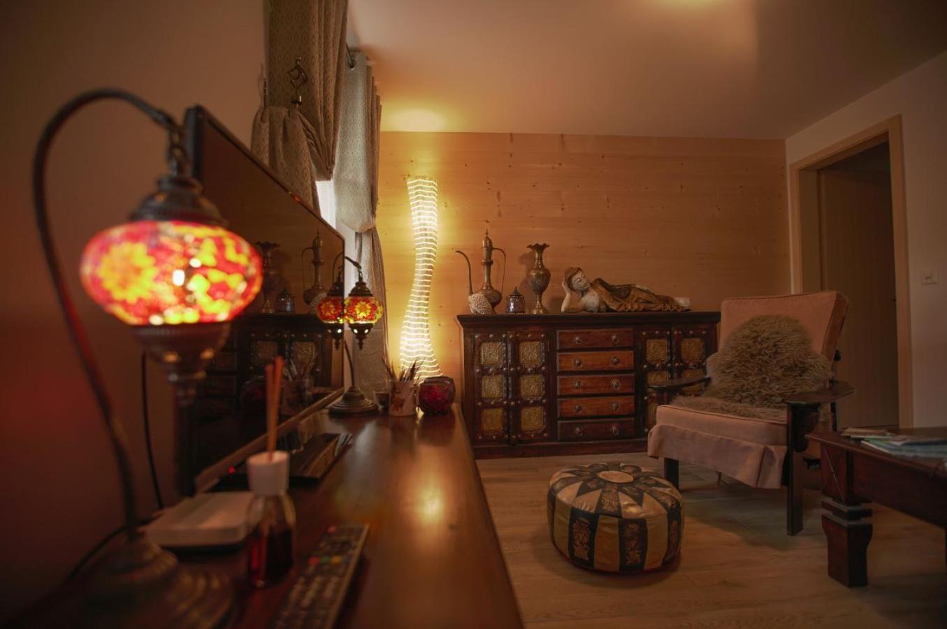 Large Deluxe Studio For 2 - Chalet Lovo Lenk Buitenkant foto